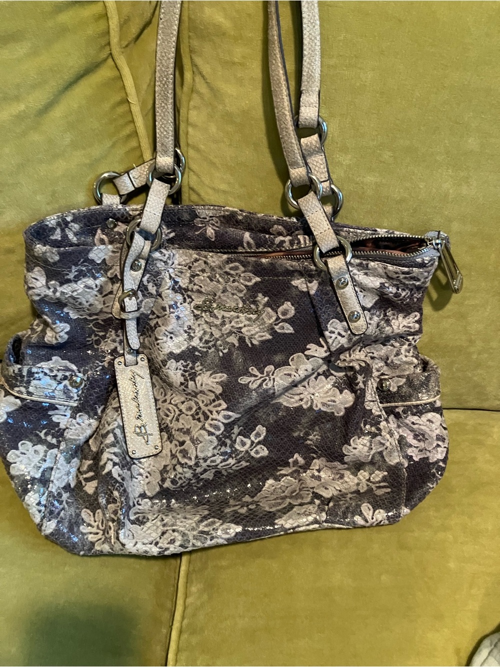Floral Embroidered Tote Handbag - Gray and Cream